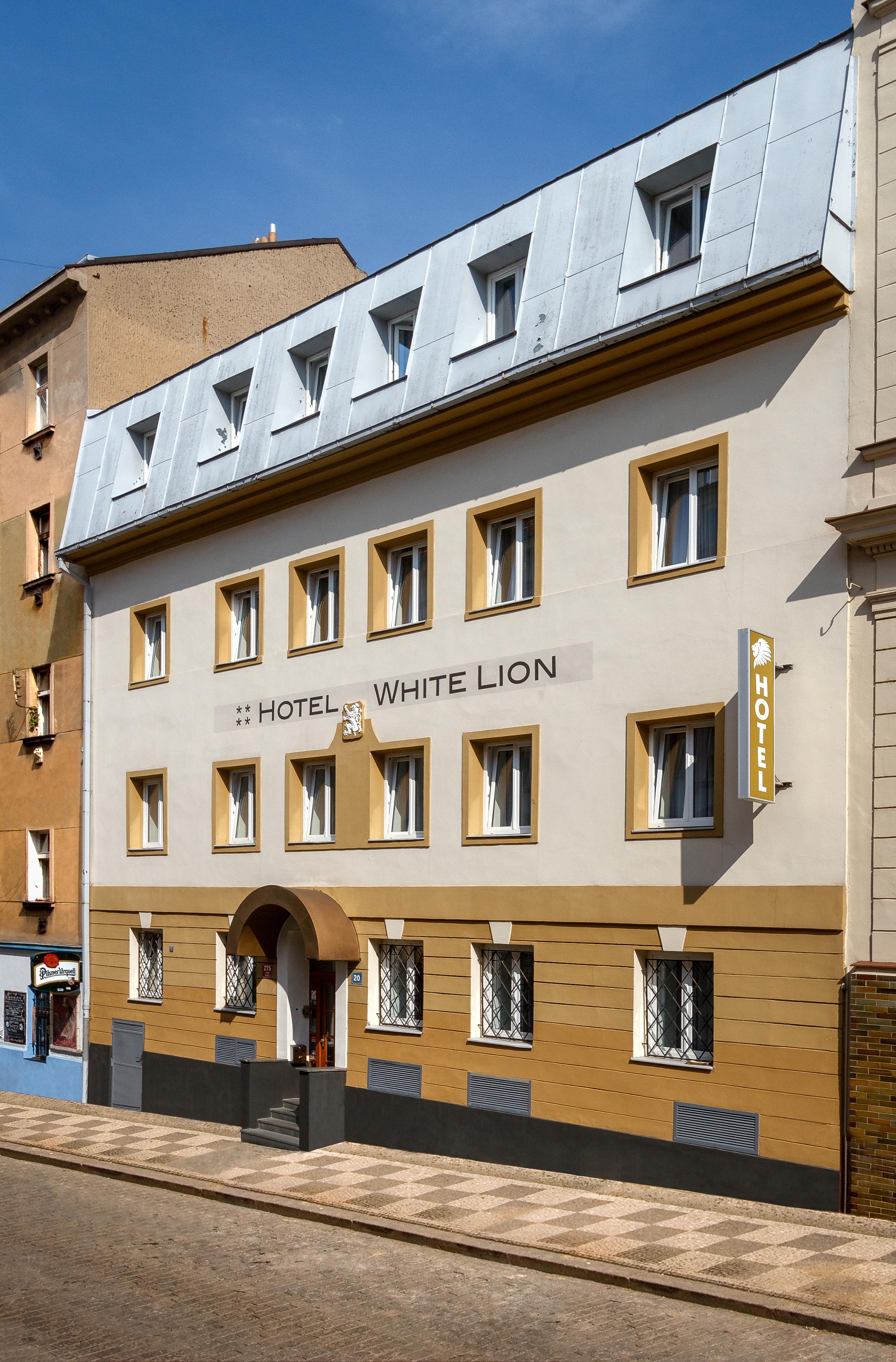 Hotel White Lion Прага Екстериор снимка